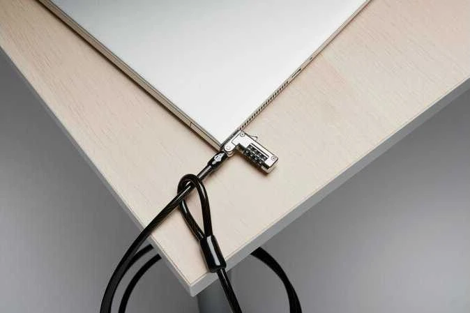 KENSINGTON SLIM ATSTATYMAS / kombinuotas nešiojamojo kompiuterio užraktas ULTRA FO