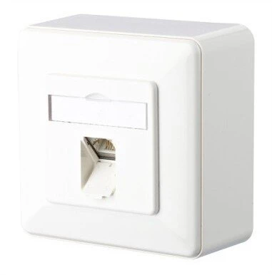 Port METZ CONNECT E-DAT C6A 1 prievadas AP grynai baltas