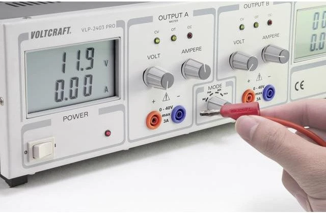 Schneider Electric Matavimo laidas VOLTCRAFT 4 mm kištukas - 4 mm kištukas 1,00 m raudonas 1 vnt. 2181379