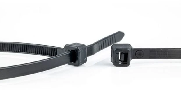 Schneider Electric WKK Kabelių jungtys iš plastiko juodos UV stabilizuotos 200x4,8mm 100 vnt.