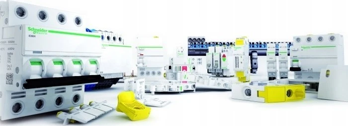 Schneider Electric SCHNEIDERE Hermetinis skirstomasis įrenginys Schneider Mureva / d. Kaedra 3x18 IP65 UV MRV-3-18-NT-T 13436 paviršinės permatomos durys.