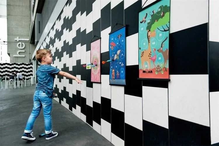 Scratch Scratch, PRADĖK METINĖTI – Dinozaurų pasaulis smiginis