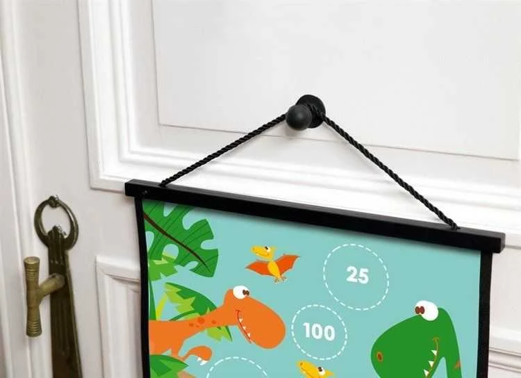 Scratch Scratch, PRADĖK METINĖTI – Dinozaurų pasaulis smiginis