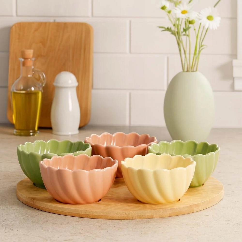 Secret De Gourmet Bamboo Užkandžių dubenėliai su gėlėmis ant bambukinio padėklo, 5 dubenėliai + lenta.