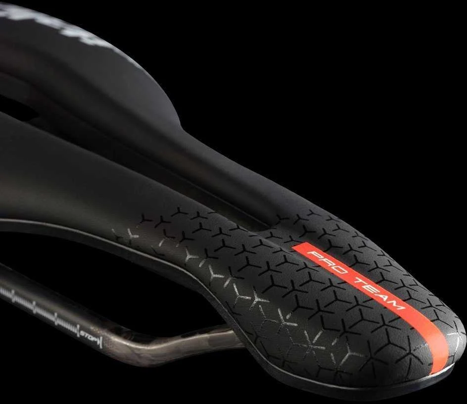 Selle Italia balnas SELLE ITALIA FLITE Boost PRO TEAM rinkinys Carbonio Superflow L3, anglies bėgis ⌀7x9mm + 10mm, Fiber-Tek, 170g, juodas (NAUJAS)