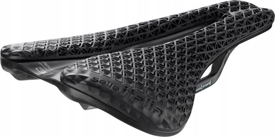 Selle Italia Siodło SELLE ITALIA NOVUS BOOST EVO 3D CARBON KIT, Superflow L (id atitinka L3), anglies bėgis + 10 mm, 210 g (NAUJAS)