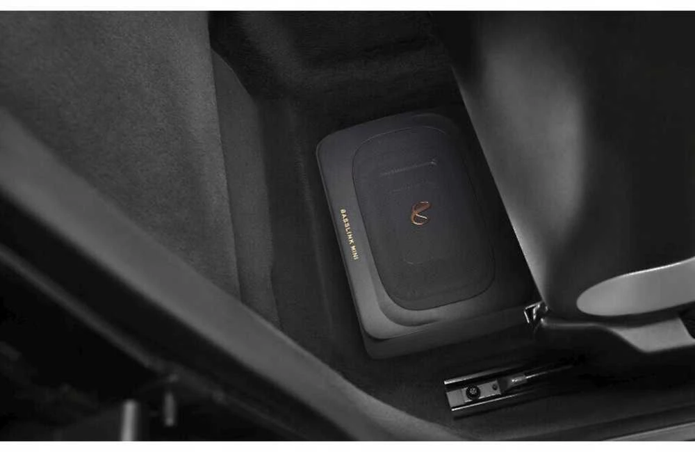 Infinity BassLink MINI garsiakalbis po automobilio sėdyne