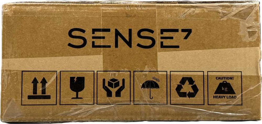 SENSE7 stalo pakuotė su transportavimo ženklais