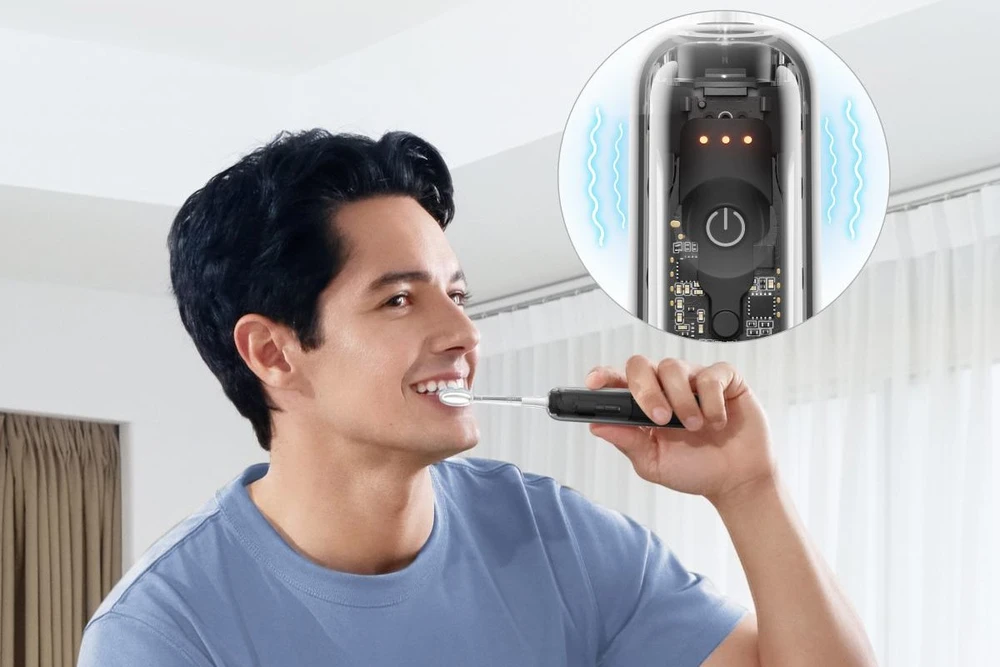 Šepetėlis Laifen Wave Pro Transparent Juoda