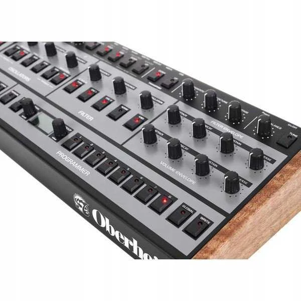 Oberheim OB-X8 Desktop – polifoninis analoginis sintezatorius