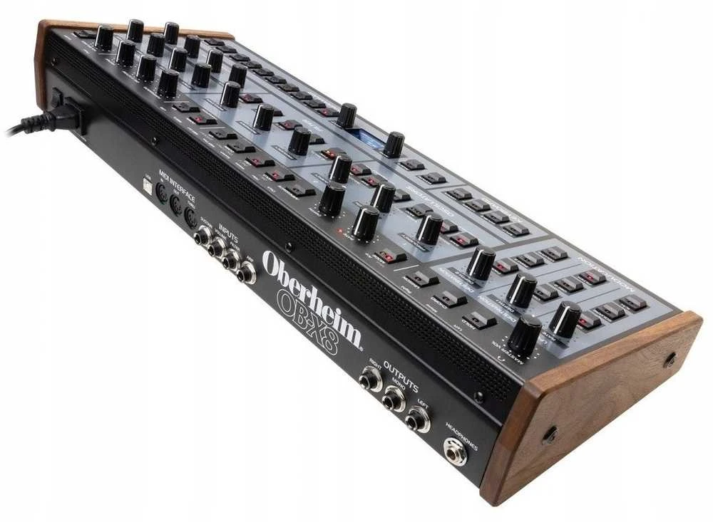 Oberheim OB-X8 Desktop – polifoninis analoginis sintezatorius