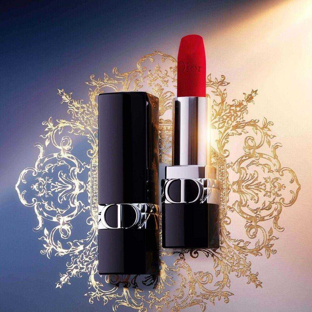 Set Christian Dior: Couture Colour Velvet Kreminis Lipstick 720 Icone Papildomas 3.5 ml + Couture Colour Lūpų balzamas 000 Diornatural Refill 3.5 g + Textile Makeup Bag Mėlyna