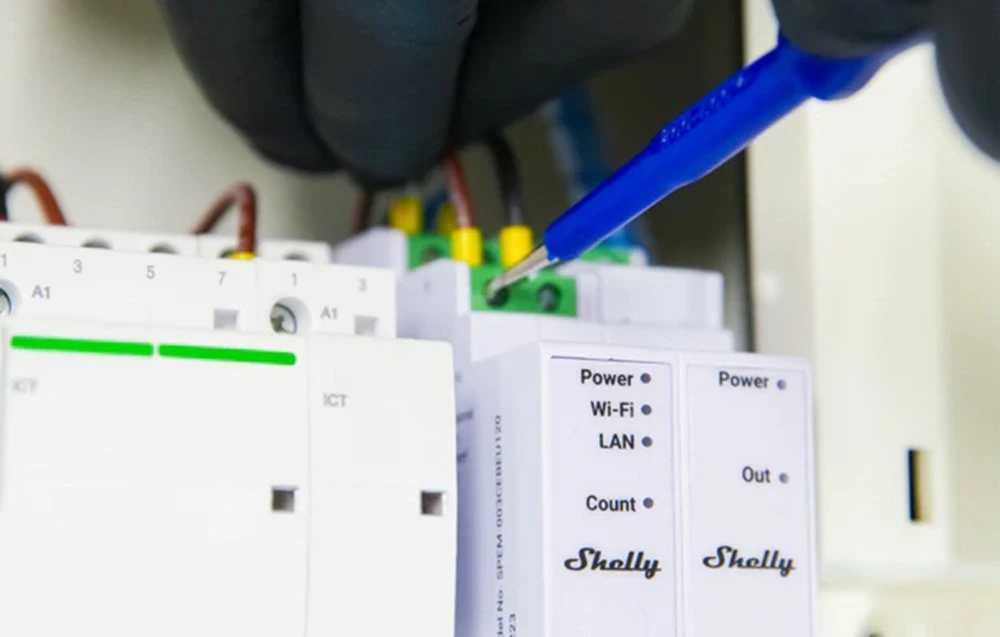 Shelly PRO 3EM-3CT63 elektros sąnaudų skaitiklis