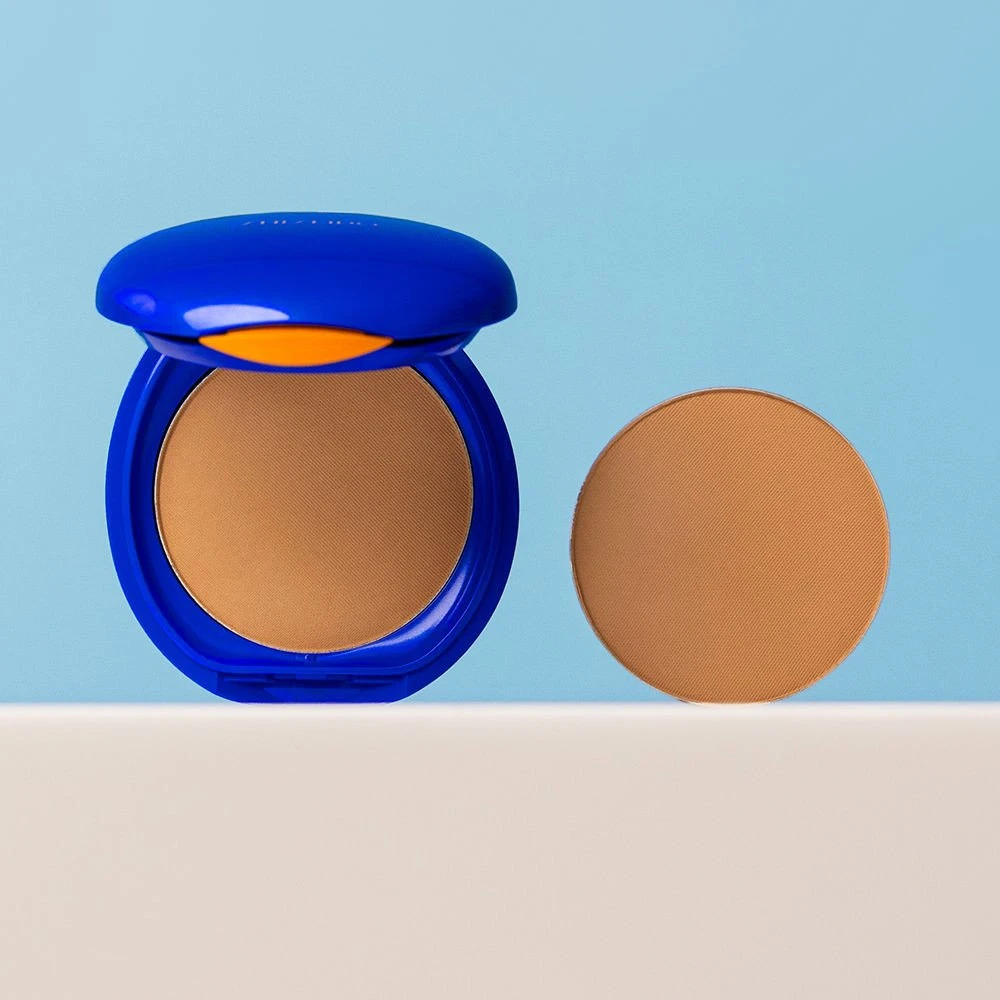 Shiseido Uv Protective Maquillaje Solar Compacto Recargable Spf30 Medium rusvai gelsvas, 12 g