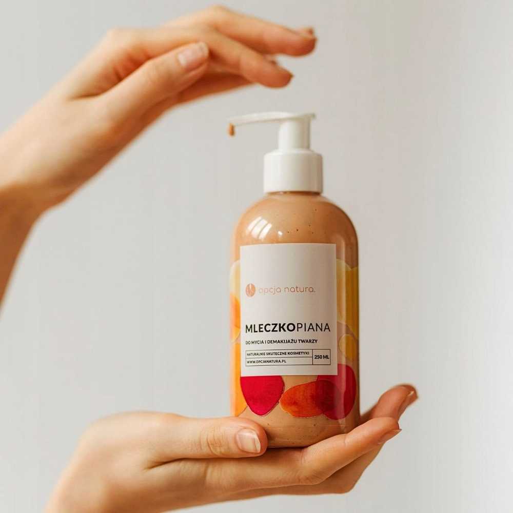 Shy Deer Opcja Natura Pieno putos prausimuisi ir makiažui nuo veido pašalinti 250 ml