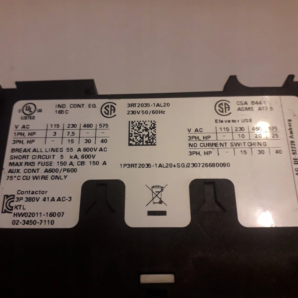 Siemens Galios kontaktorius, AC-3e/AC-3, 41 A, 18,5 kW /400 V, 3 polių, 230 V AC, 50/60 Hz, pagalbiniai kontaktai: 1 NO + 1 NC, gnybtas3RT2035-1AL20