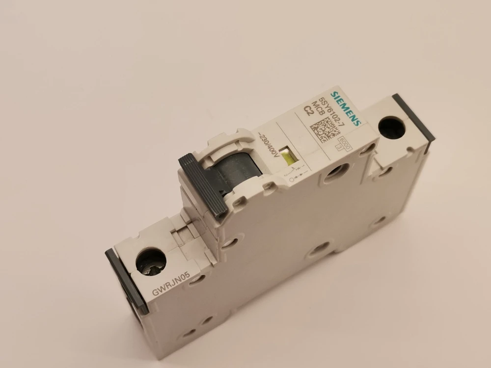 Siemens 5SY6102-7 automatinis jungiklis 1P C 2A 230V 6kA SENTRON 5SY6102-7