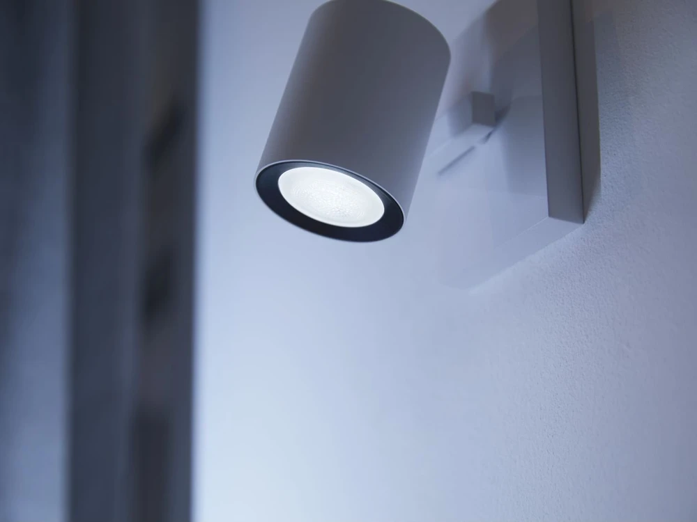 „Philips Hue Baltas Ambiance GU10“ lemputės, 350 lm, pakuotėje