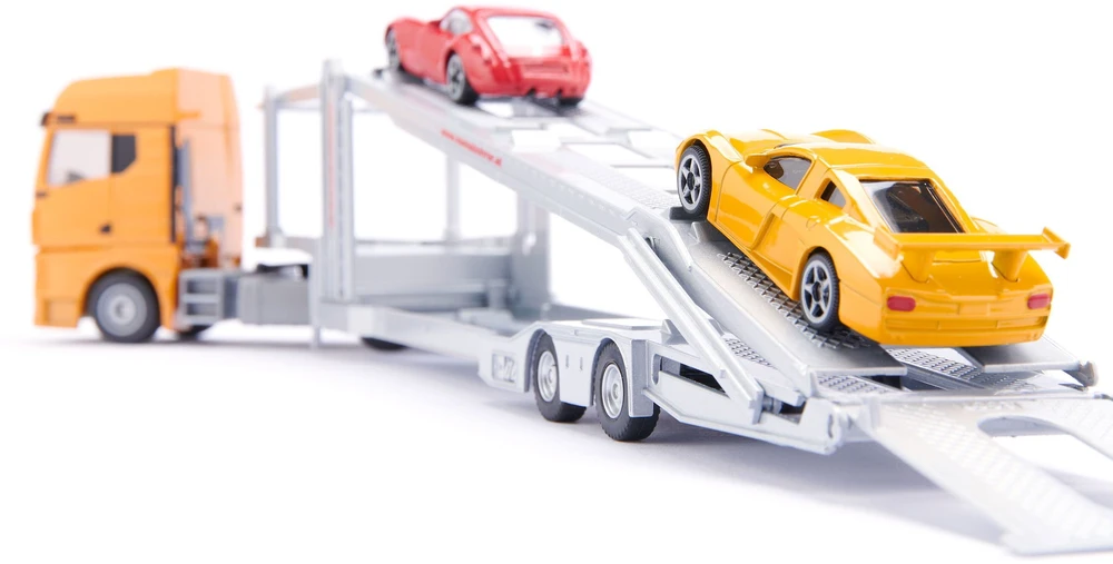 Siku Žaislinis MAN vilkikas su 2 automobiliais