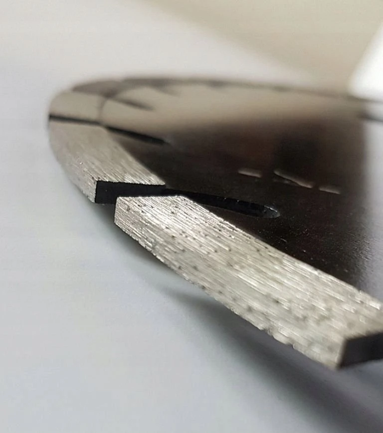 SILVER Sidabrinis SIDABRINIS DEIMANTINIS DISKAS STONER 350mm SEGMENTINIS