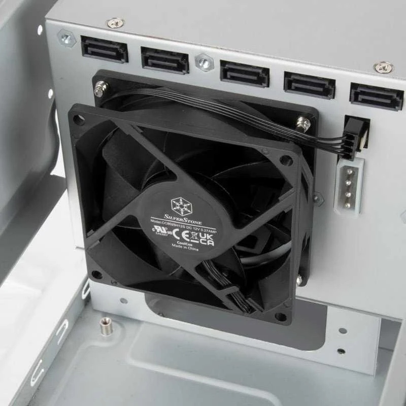 „SilverStone SST–CS351B SAS–12G–/SATA–6G“ jungtis NAS