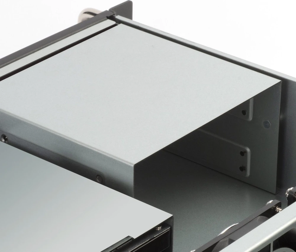 Serveris SilverStone RM23–502 Rackmount Serverio korpusas, ATX, USB 3.0 – 2U – juoda
