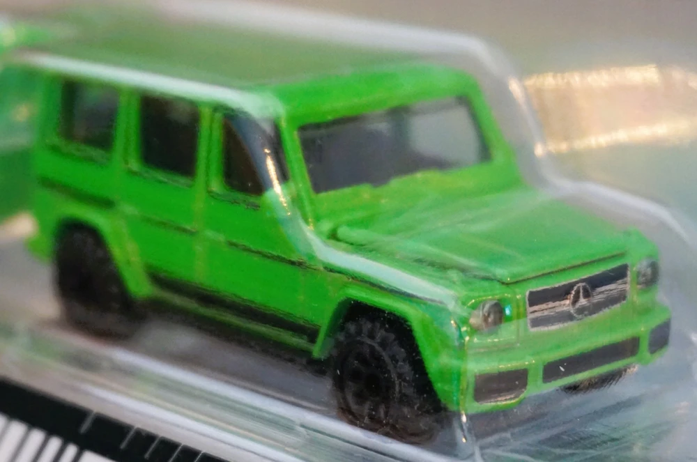 SIMBA Majorette Mercedes AMG su przyczepš 8502103000