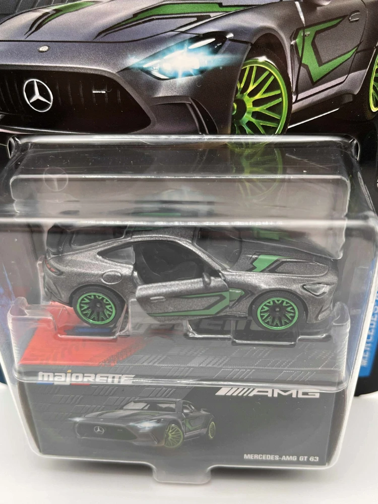 SIMBA Majorette Mercedes AMG Deluxe 6wz 8502101000