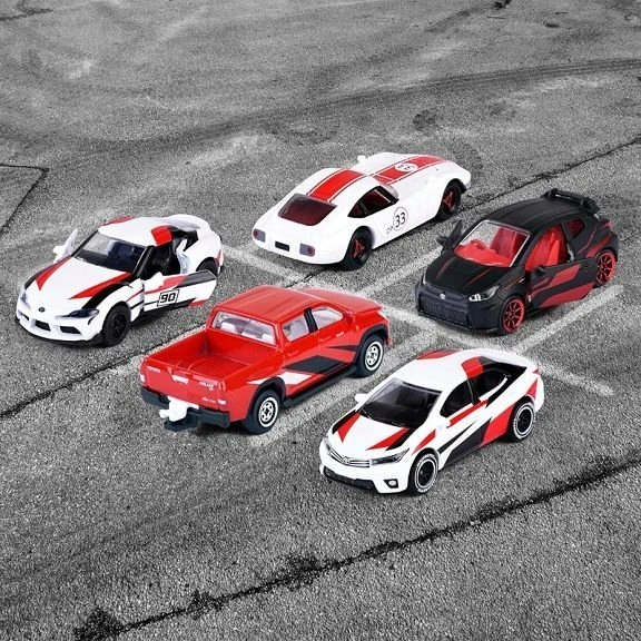 Majorette Rinkinys 5 metalinės transporto priemonės sportinės lenktyninės spyruoklės Toyota Racing Supra Corolla GT kaip dovana
