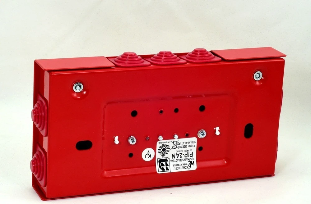 Simet Priešgaisrinė dėžė PIP-2AN P3x3x4 stačiakampė, E90, praėjimo, matmenys 103x30x197mm, raudona (84622626)