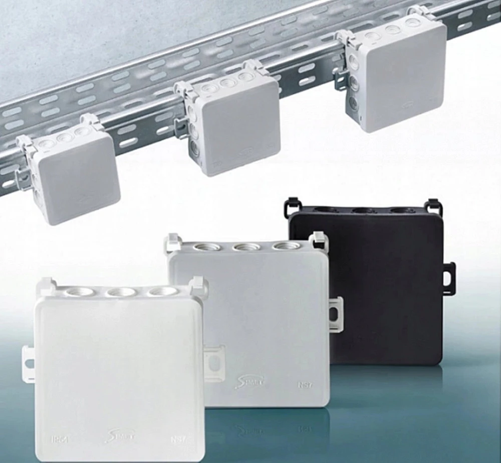 Simet 35404106 Sieninė dėžutė 90x40x135 mm su integruotu kabelio sandarikliu, savaime užsifiksuojanti, be halogenų, FASTBOXiHOOK balta serija IP54 NS9 35404106