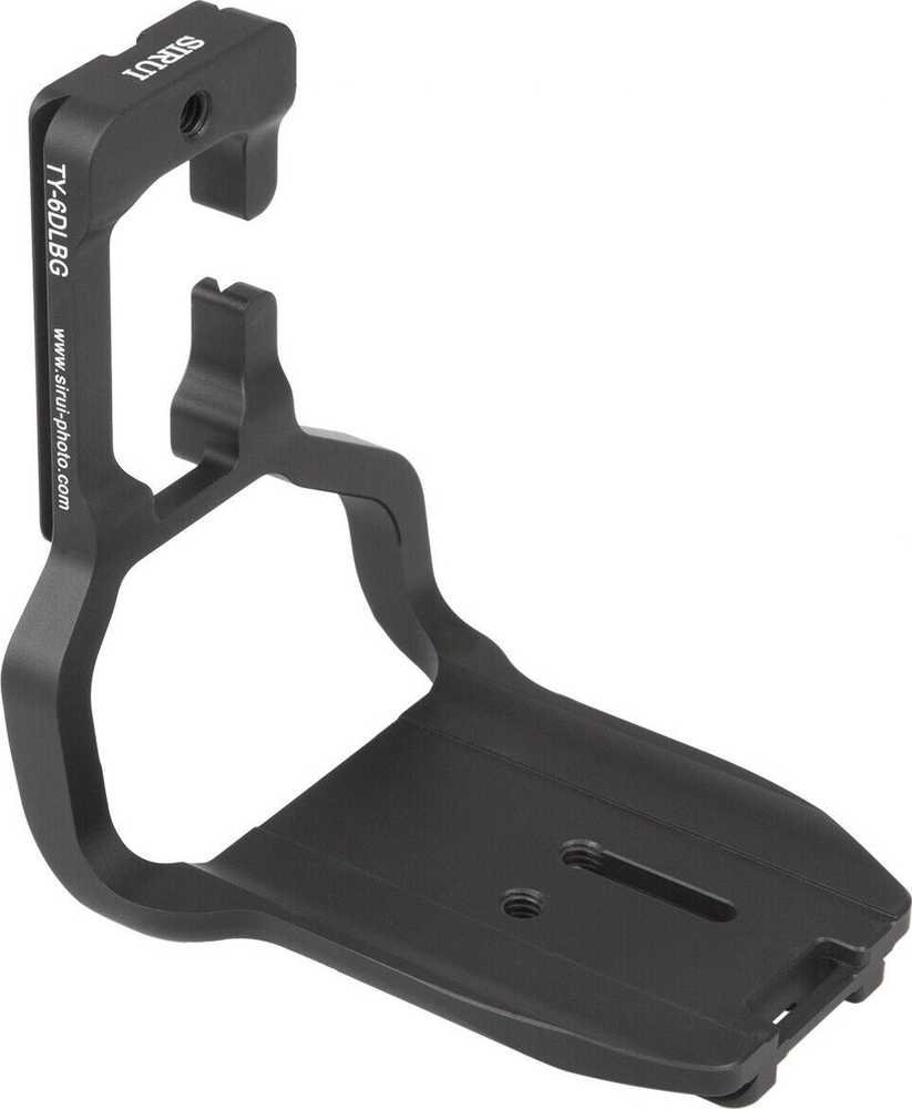 „Szybkozłączka Sirui Sirui Quick Release Plate TY-6D LBG” – tai tekstas, kuriame yra prekės ženklo pavadinimas ir modelio kodas, todėl verčiu tik tą dalį, kurią reikia: „Szybkozłączka” – tai „greito atjungimo plokštelė” arba „greito fiksavimo plokštelė”. Kadangi tekstas yra pavadinimas, o jame yra gamintojo pavadinimas (Sirui) ir modelio kodas (TY-6D LBG), kurie nekeičiami, vertimas būtų: **Sirui greito atjungimo plokštelė TY-6D LBG**