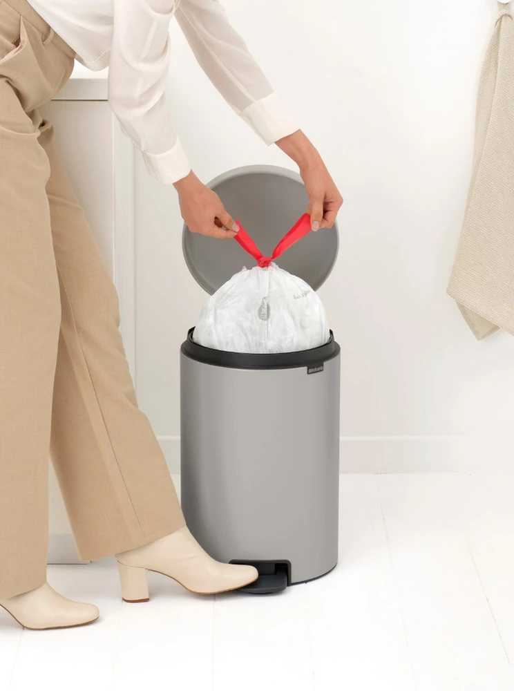 Brabantia Treteimer Newicon 20 L Soft Pilkas