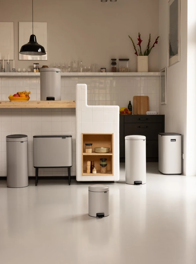 Brabantia Treteimer Newicon 20 L Soft Pilkas