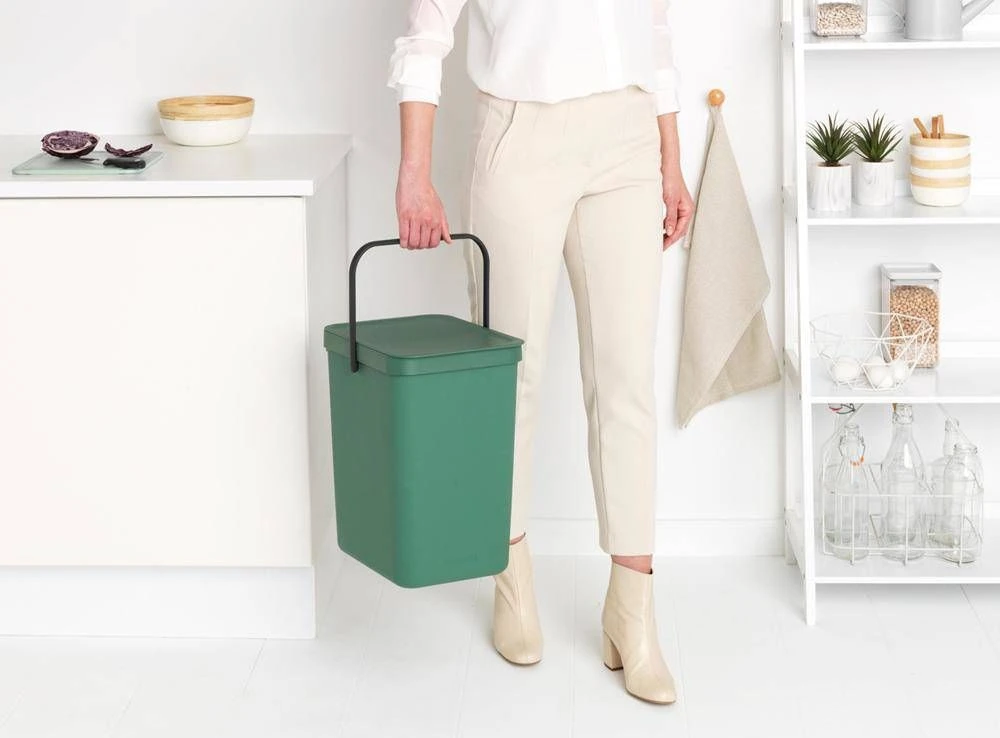 Brabantia „Sorti & Go“ konteineris, 25 l, eglės žalios spalvos