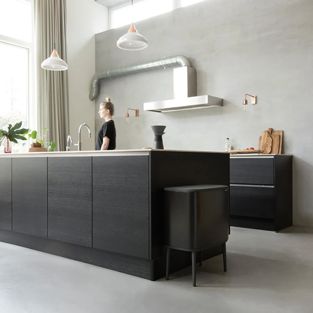 Šiukšlių dėžė Brabantia Bo Touch, 3 x 11 l, Matinė juoda