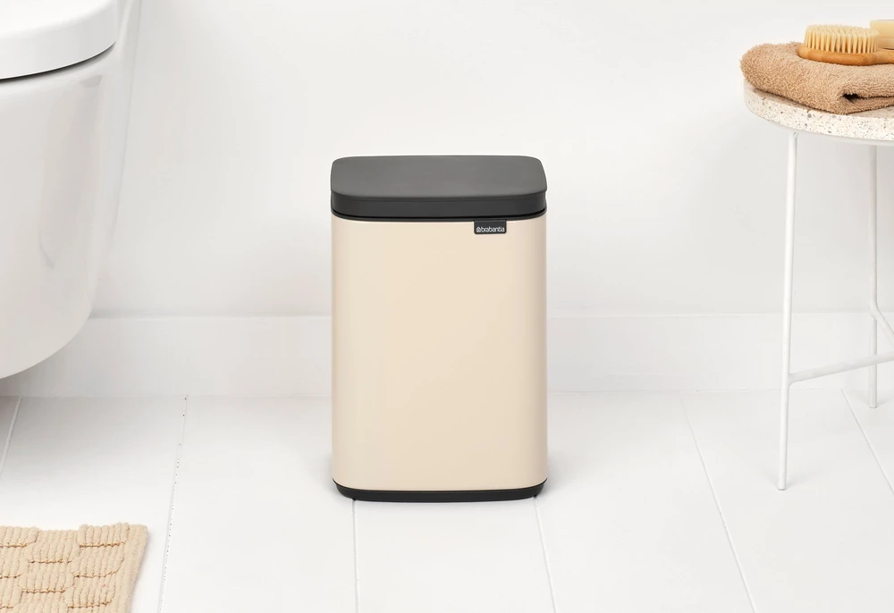 Brabantia Bo Waste Bin, 4L - Soft rusvai gelsvas