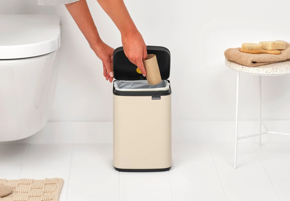 Brabantia Bo Waste Bin, 4L - Soft rusvai gelsvas