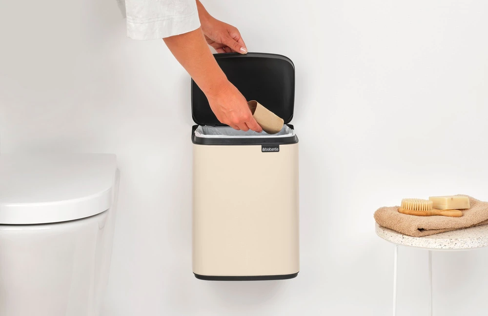 Brabantia Bo Waste Bin, 7L - Soft rusvai gelsvas