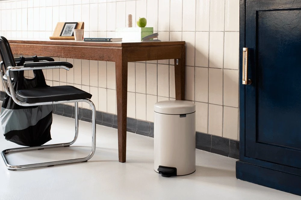 Šiukšliadėžė Brabantia NewIcon, smėlio, 12l, 41.1cmx25.1cm