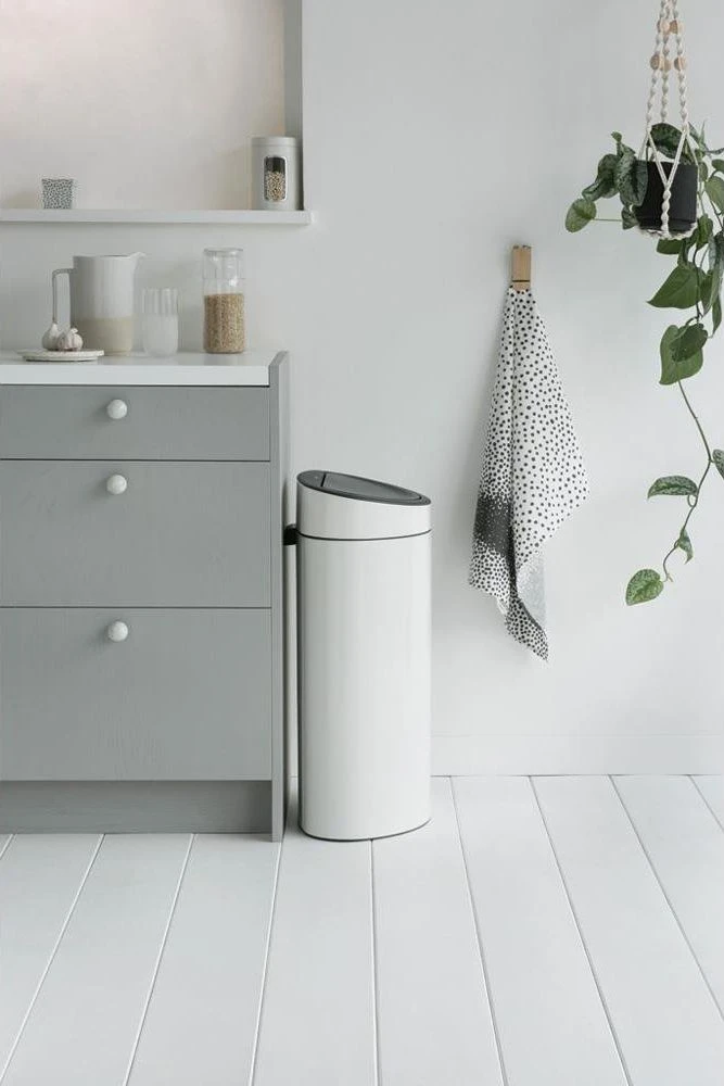 Šiukšliadėžė Brabantia na pedał balta