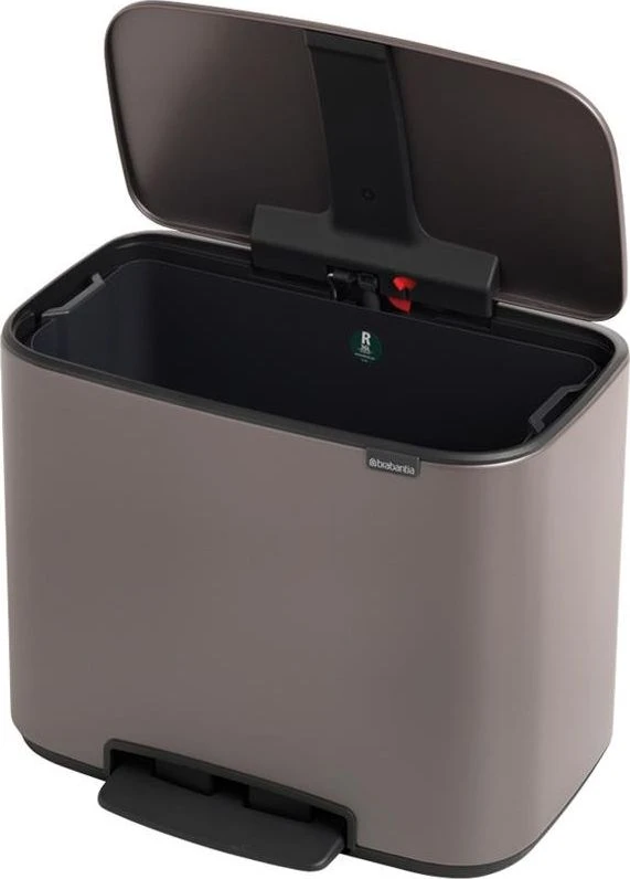 Šiukšlių dėžė su pedalu, Brabantia Bo 36L - platinos spalvos