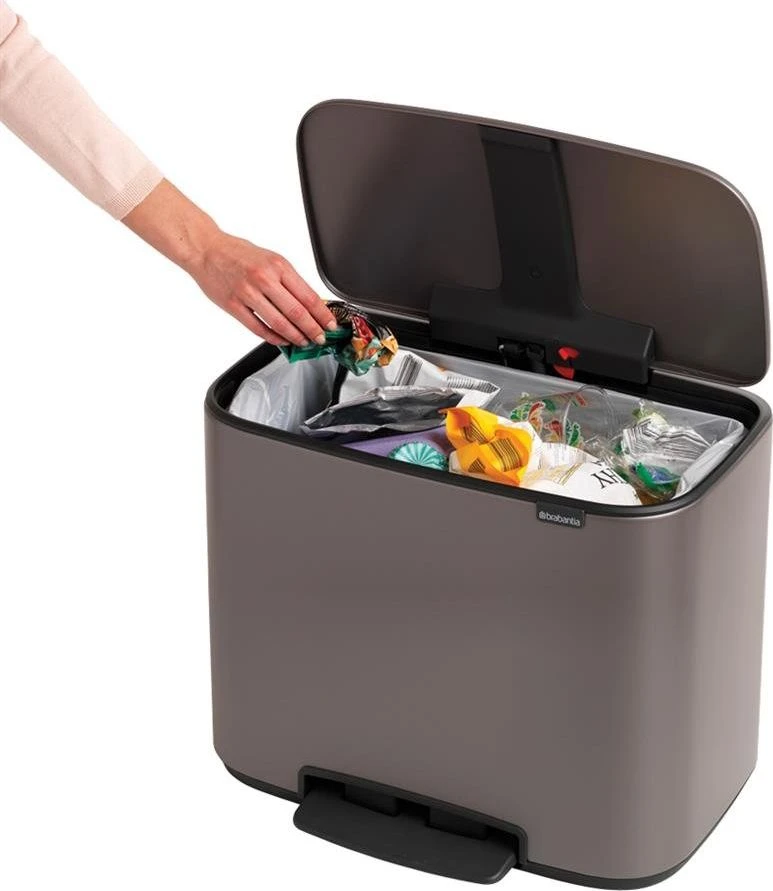 Šiukšlių dėžė su pedalu, Brabantia Bo 36L - platinos spalvos