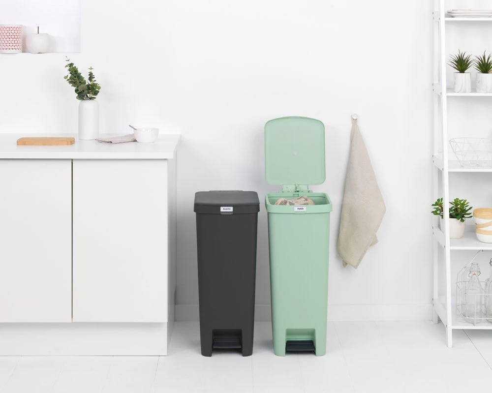 Šiukšliadėžė Brabantia na pedał žalia (800108)