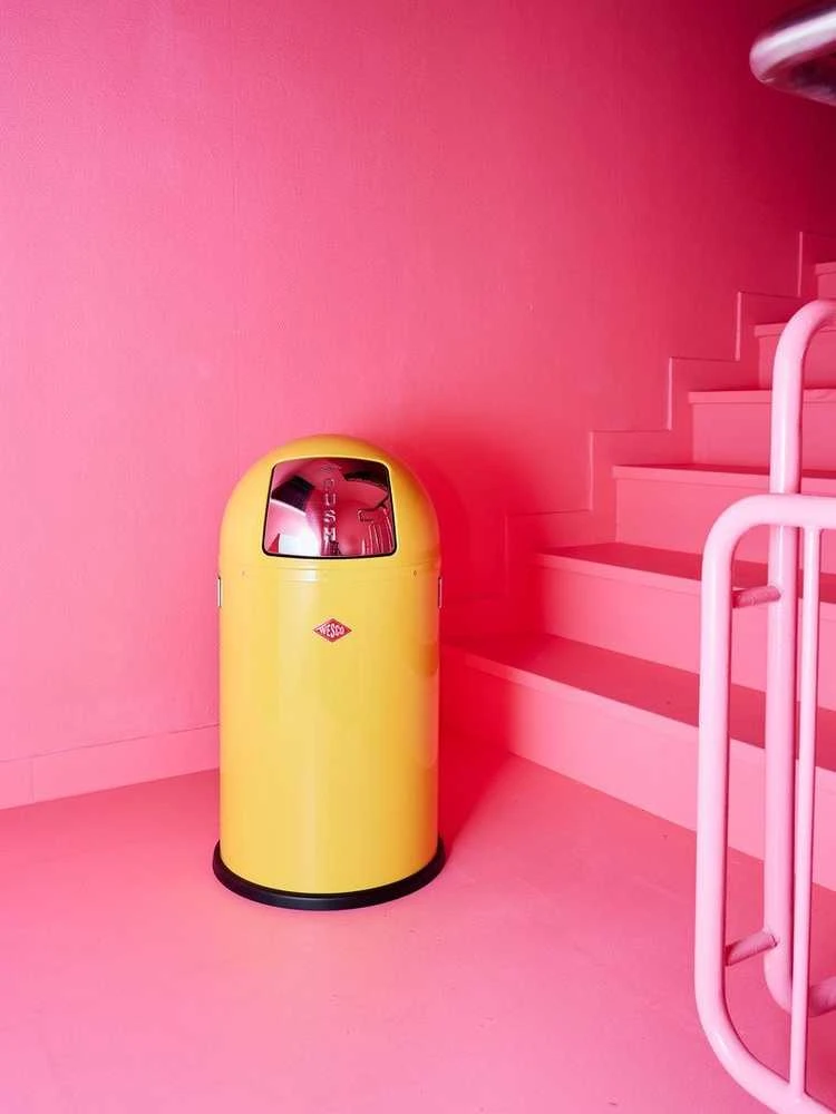 Wesco Šiukšliadėžė geltona 22l Pushboy Junior -