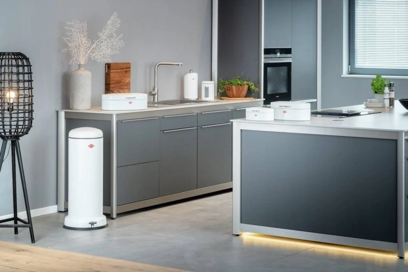 Šiukšliadėžė Wesco Šiukšliadėžė 30l balta mat Big BaseBoy Wesco