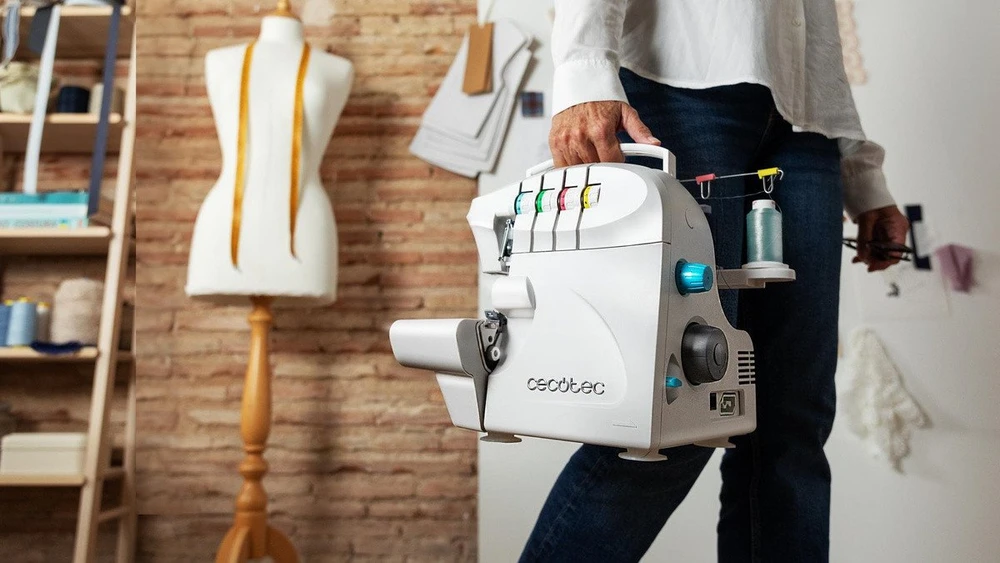 Cecotec Siuvimo mašina Kiwi BelleCouture OverLock