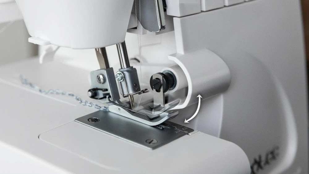 Cecotec Siuvimo mašina Kiwi BelleCouture OverLock