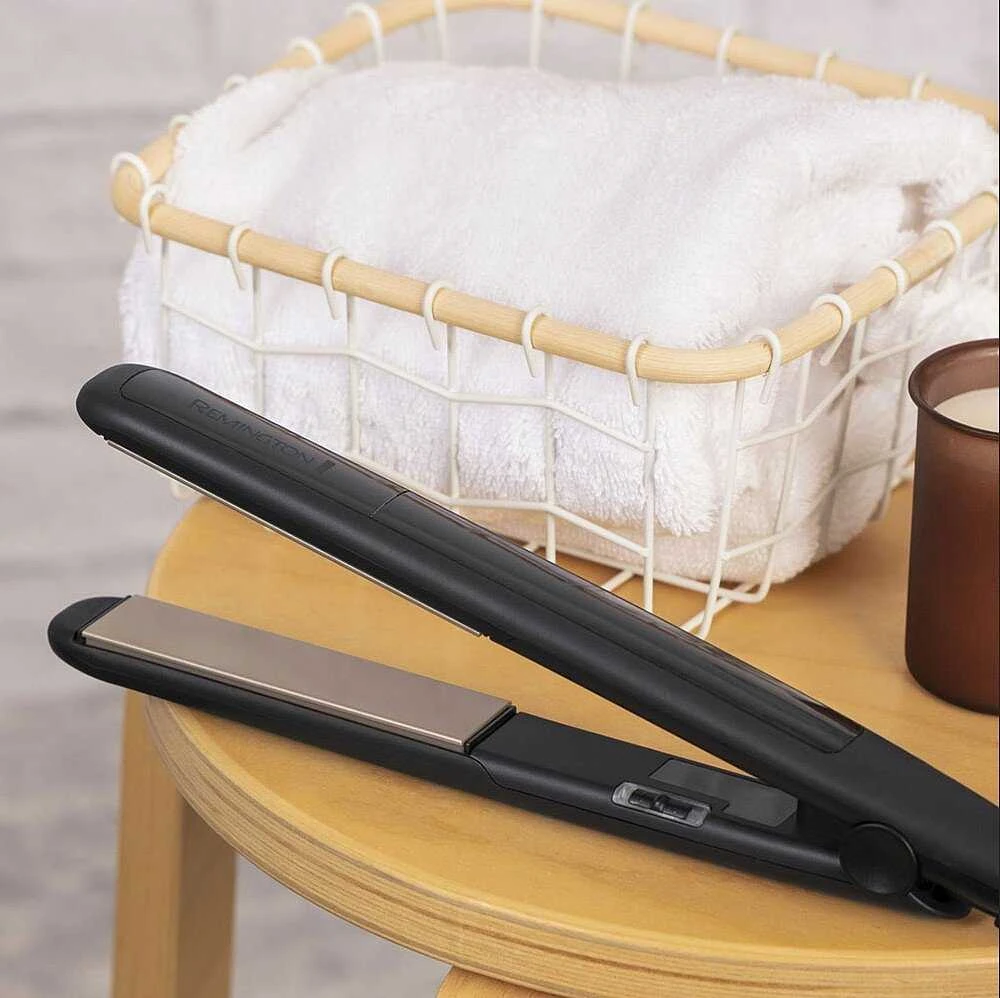 Plaukų tiesinimo žnyplės Remington Ceramic Straight 215 S1370