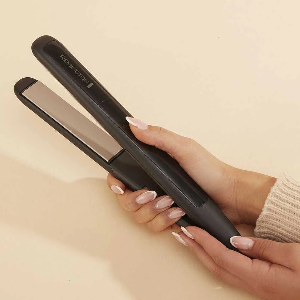 Plaukų tiesinimo žnyplės Remington Ceramic Straight 215 S1370